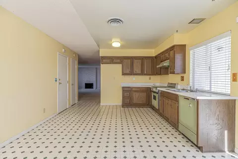 37708 26th St E, Palmdale, CA 93550 photo 16