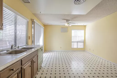 37708 26th St E, Palmdale, CA 93550 photo 15
