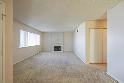 37708 26th St E, Palmdale, CA 93550 photo 2