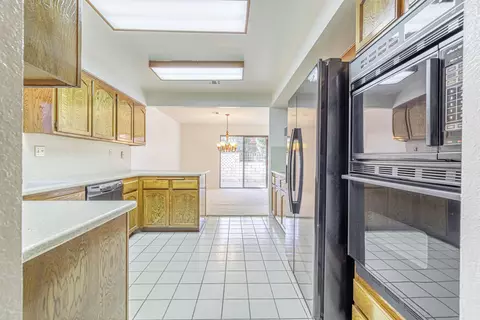 220 Eagle Ln, Palmdale, CA 93551 photo 10