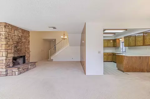 220 Eagle Ln, Palmdale, CA 93551 photo 6