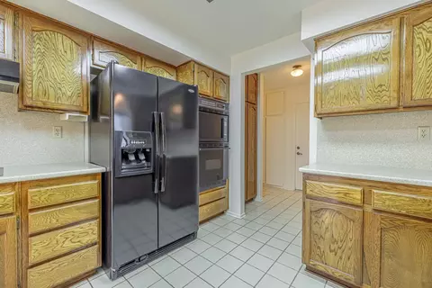 220 Eagle Ln, Palmdale, CA 93551 photo 9