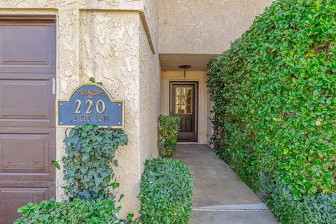 220 Eagle Ln, Palmdale, CA 93551 photo 2