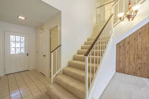 220 Eagle Ln, Palmdale, CA 93551 photo 3