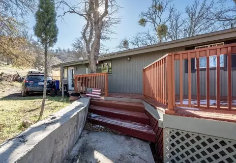 17480 Bold Venture Dr, Tehachapi, CA 93561 photo 3