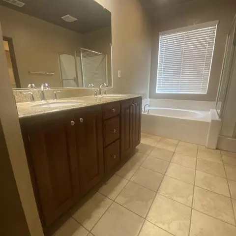 1643 E Ave J 4, Lancaster, CA 93535 photo 18