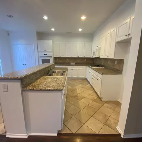 1643 E Ave J 4, Lancaster, CA 93535 photo 11