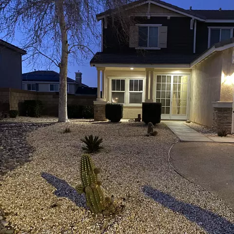 1643 E Ave J 4, Lancaster, CA 93535 photo 3