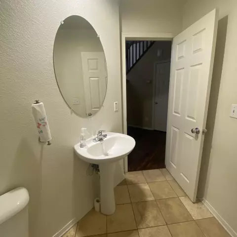 1643 E Ave J 4, Lancaster, CA 93535 photo 9