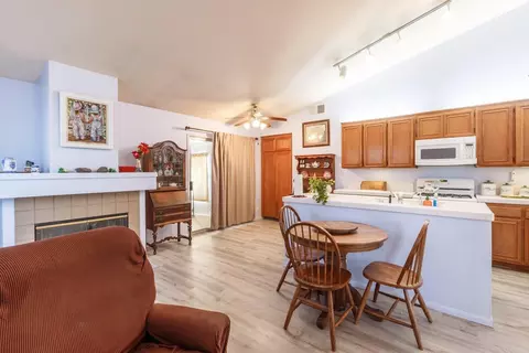2135 Bend Ave, Lancaster, CA 93535 photo 9