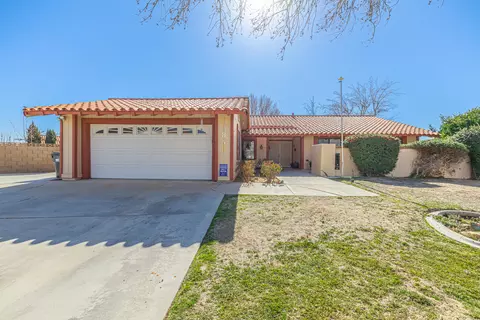 3850 Vista Circle Ct, Lancaster, CA 93536
