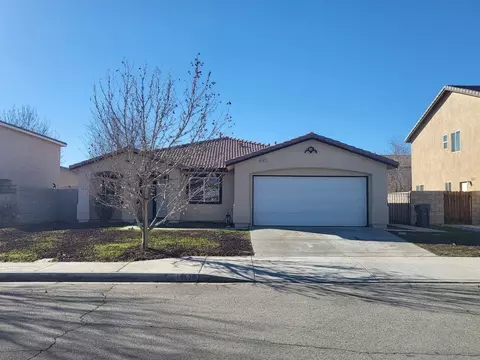 45431 Spahn Ln, Lancaster, CA 93535 photo 1