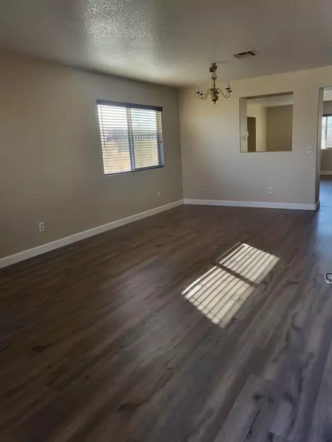 45431 Spahn Ln, Lancaster, CA 93535 photo 3