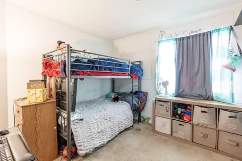 37010 Jenna Ln, Palmdale, CA 93550 photo 21