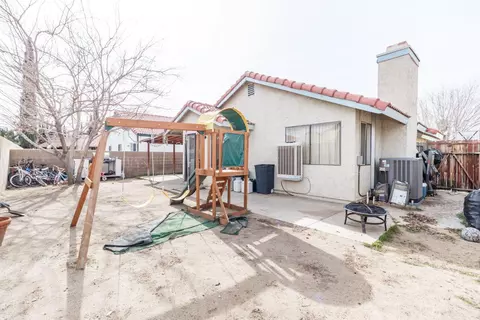 37010 Jenna Ln, Palmdale, CA 93550 photo 27