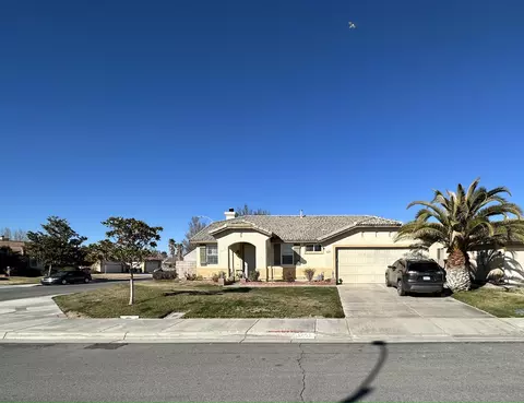 1621 Sutherland St, Lancaster, CA 93534 photo 1