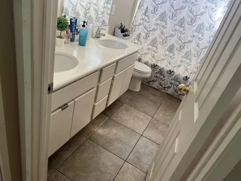 1621 Sutherland St, Lancaster, CA 93534 photo 7
