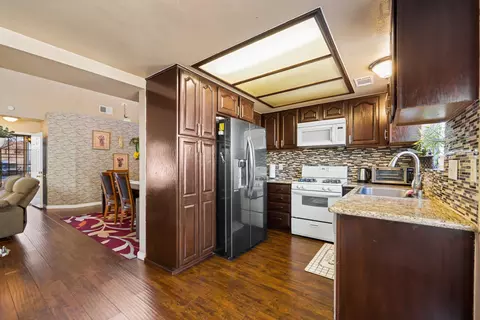 5231 Sunburst Dr, Palmdale, CA 93552 photo 9
