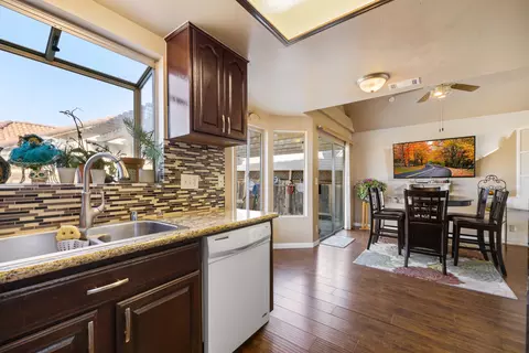 5231 Sunburst Dr, Palmdale, CA 93552 photo 11