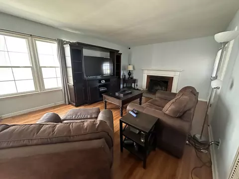1346 Ivyton St W, Lancaster, CA 93534 photo 3