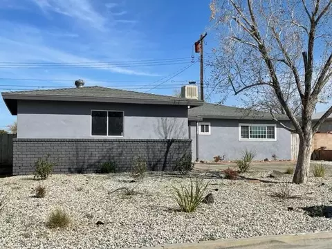 43720 Heaton Ave, Lancaster, CA 93534