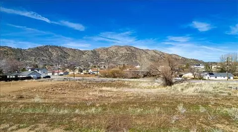 22505 Mccarthy Dr, Tehachapi, CA 93561 photo 4