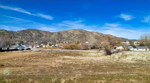 22505 Mccarthy Dr, Tehachapi, CA 93561 photo 3