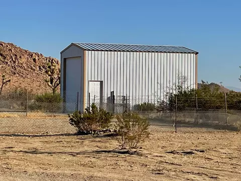 2285 Backus Rd, Mojave, CA 93501 photo 3