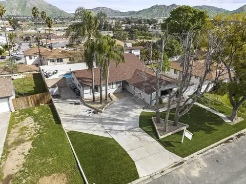 2660 Maryknoll Dr, Colton, CA 92324 photo 5