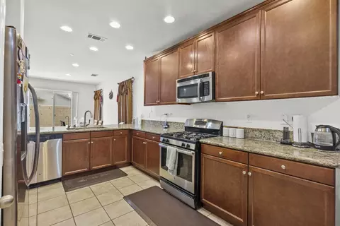 2054 Jenner St, Lancaster, CA 93535 photo 13