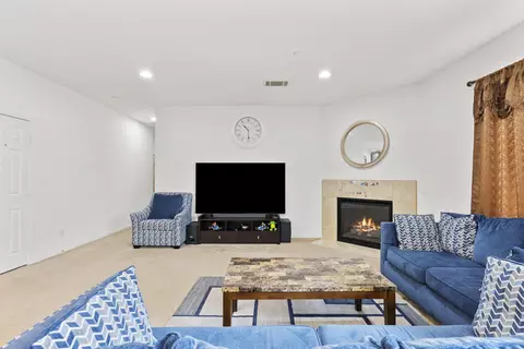 2054 Jenner St, Lancaster, CA 93535 photo 10