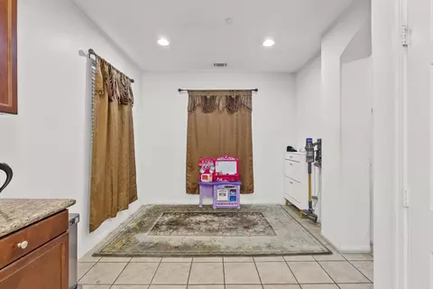 2054 Jenner St, Lancaster, CA 93535 photo 12