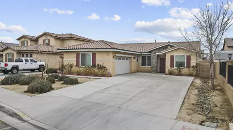 2054 Jenner St, Lancaster, CA 93535 photo 2