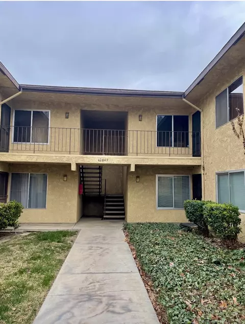 42849 15th St W #8, Lancaster, CA 93534