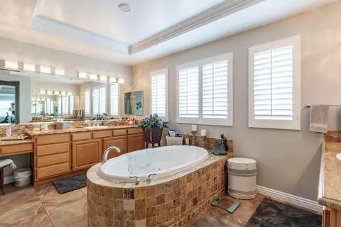 5711 Indian Pointe Dr, Simi Valley, CA 93063 photo 28