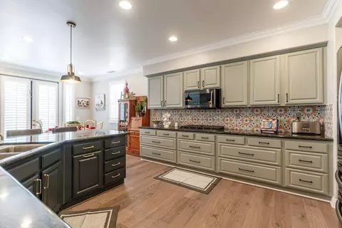 5711 Indian Pointe Dr, Simi Valley, CA 93063 photo 13