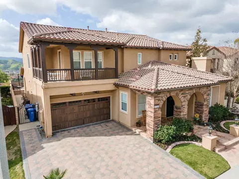 5711 Indian Pointe Dr, Simi Valley, CA 93063 photo 4