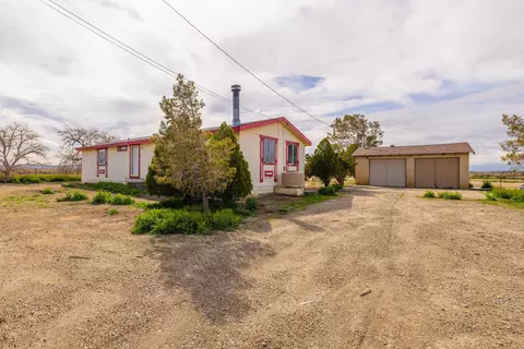 10240 Avenue F8 E, Lancaster, CA 93535