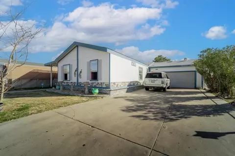 2121 Avenue I E #98, Lancaster, CA 93535