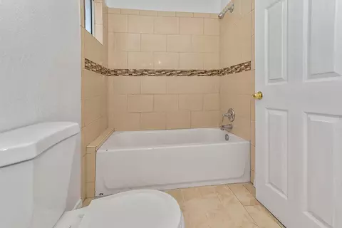 37040 Bordeaux St, Palmdale, CA 93550 photo 7