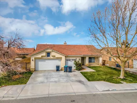 44501 37th St W, Lancaster, CA 93536