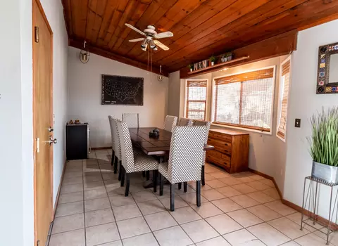 21301 Stage Dr, Tehachapi, CA 93561 photo 6