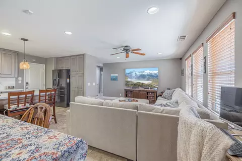 3306 James Ct, Lancaster, CA 93535 photo 8