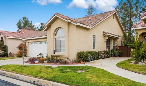 843 Camino De Plata, San Jacinto, CA 92582