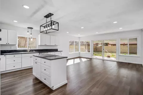 44621 Benald St, Lancaster, CA 93535 photo 7