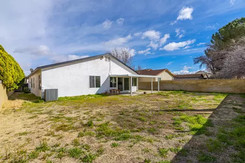 44621 Benald St, Lancaster, CA 93535 photo 25