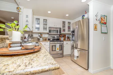644 Esther Dr, Lancaster, CA 93535 photo 6