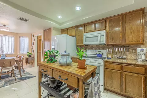 2822 Ash Glen Ave, Lancaster, CA 93536 photo 13