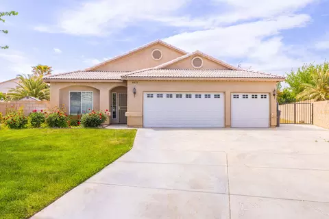 4051 W J5 Ave, Lancaster, CA 93536