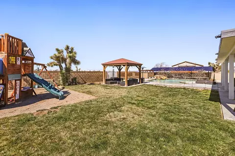42561 W 25th Street St, Lancaster, CA 93536 photo 35